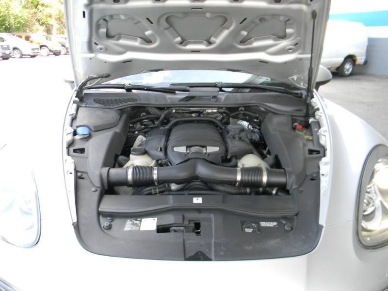 Used 2014 Porsche Cayenne S AWD/4WD image 24