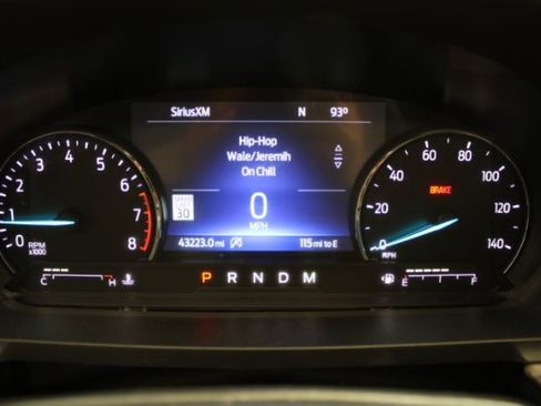 Used 2020 Ford Explorer Limited image 14