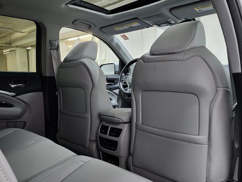 Used 2018 Acura MDX SH-AWD image 19