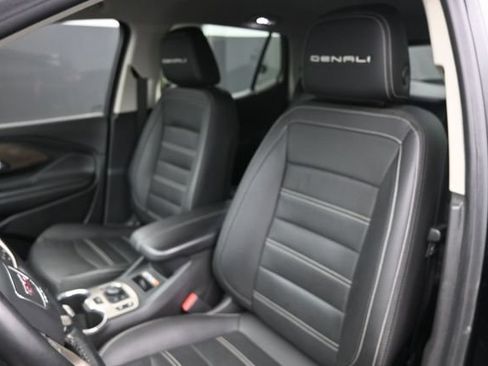 Used 2023 GMC Terrain Denali AWD/4WD image 11