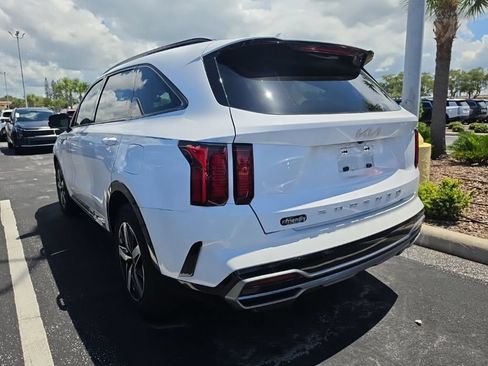 Certified 2023 Kia Sorento SX AWD/4WD image 12
