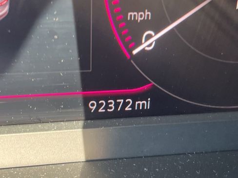 Used 2019 Volkswagen Jetta SEL image 8