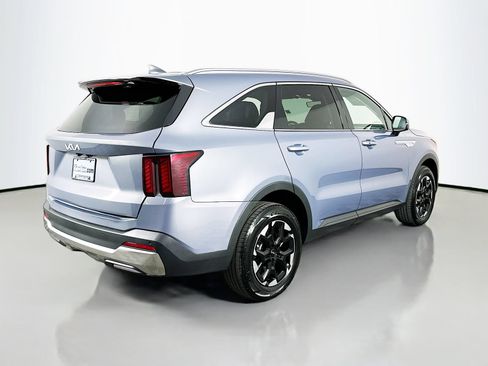 Used 2024 Kia Sorento S AWD/4WD image 8