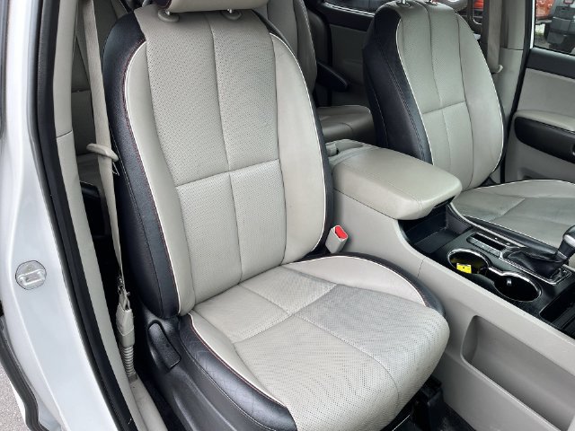 Used 2019 Kia Sedona EX FWD image 26