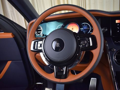 New 2026 Rolls-Royce Cullinan image 25