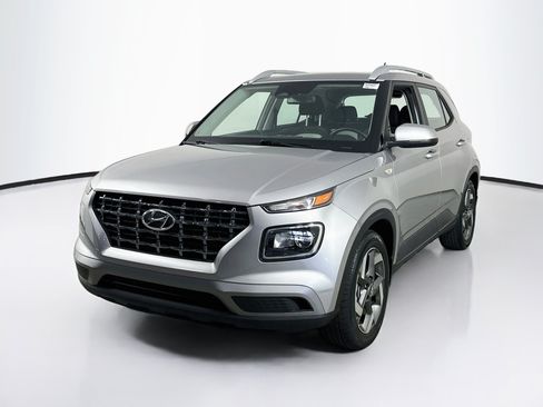 Used 2023 Hyundai Venue SEL FWD image 1