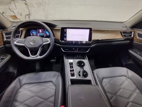 New 2026 Volkswagen Atlas SE image 38