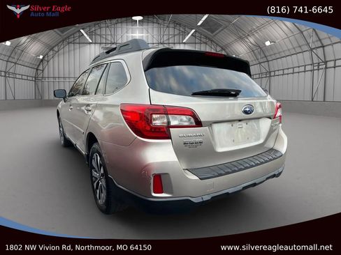 Used 2015 Subaru Outback 2.5i Limited image 4