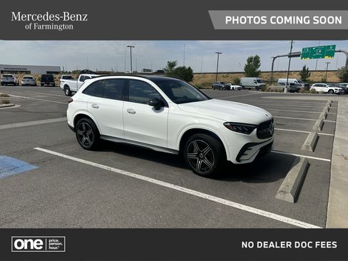 Used 2024 Mercedes-Benz GLC 300 4MATIC image 1