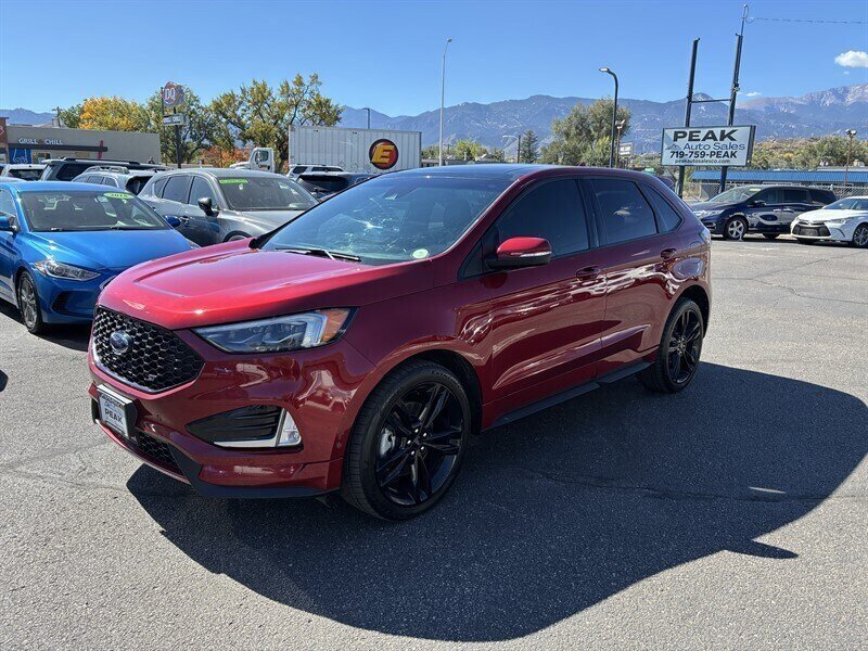 Used 2019 Ford Edge ST w/ Equipment Group 401A AWD/4WD image 3