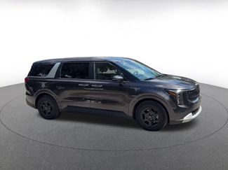 Used 2026 Kia Carnival FWD video 2