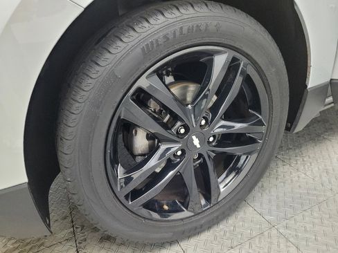 Used 2021 Chevrolet Equinox LT image 31