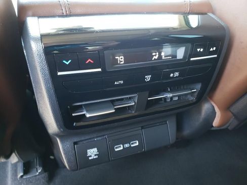 Certified 2024 Acura MDX SH-AWD w/ Technology Package image 12