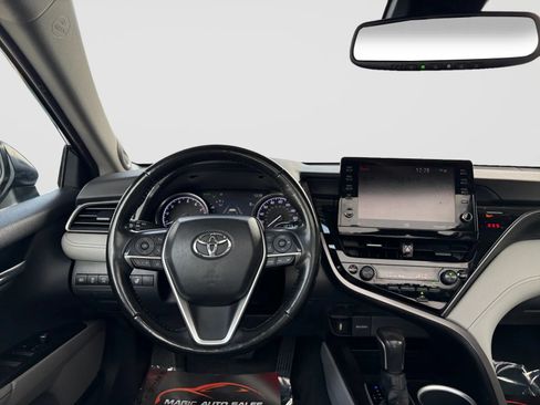 Used 2021 Toyota Camry XLE w/ Navigation Package AWD/4WD image 28