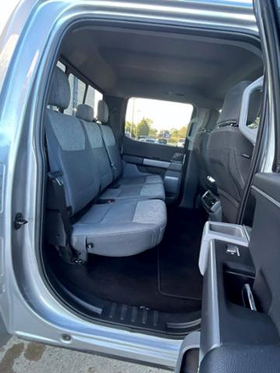 Used 2022 Ford F150 XLT w/ Equipment Group 302A High AWD/4WD image 24