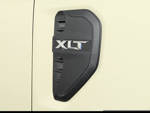 New 2026 Ford Ranger XLT image 12