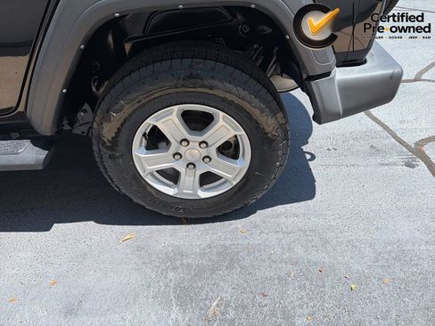 Certified 2022 Jeep Wrangler Unlimited Sport AWD/4WD image 17