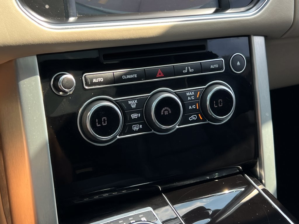 Used 2014 Land Rover Range Rover HSE AWD/4WD image 41