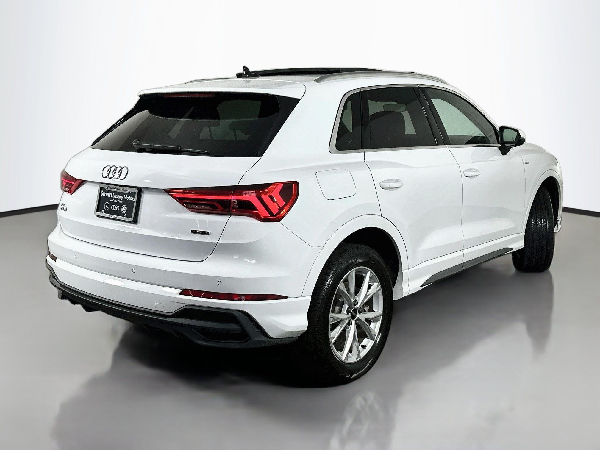 Used 2025 Audi Q3 2.0T Premium Plus w/ Premium Plus Package AWD/4WD image 7