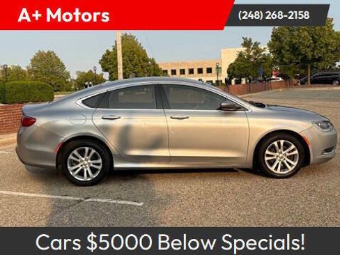 Used 2015 Chrysler 200 Limited w/ Convenience Group FWD image 1