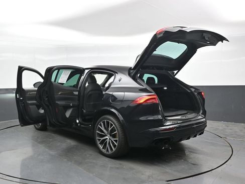 Used 2023 Maserati Grecale Modena AWD/4WD image 49