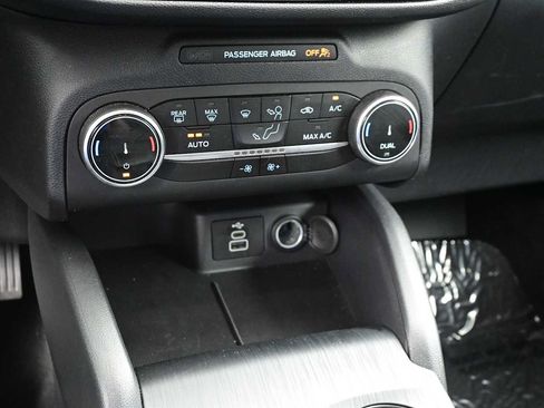 Used 2025 Ford Escape Active AWD/4WD image 15