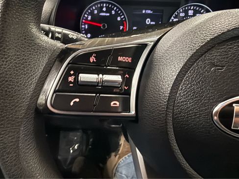 Used 2019 Kia Forte LXS FWD image 12