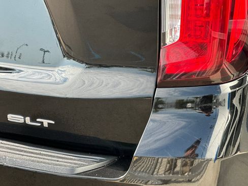 Used 2024 GMC Yukon XL SLT AWD/4WD image 40