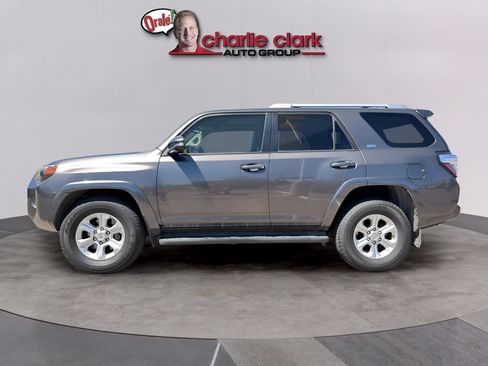 Used 2015 Toyota 4Runner SR5 Premium RWD image 2