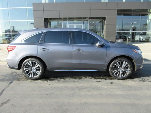 Used 2020 Acura MDX SH-AWD w/ Technology Package image 12