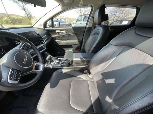 Certified 2023 Kia Sportage EX image 28