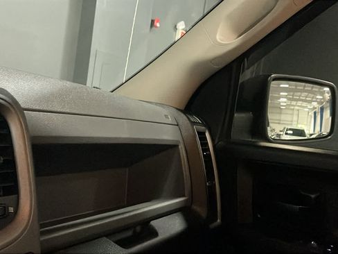 Used 2019 RAM 1500 Express w/ Express Value Package AWD/4WD image 17