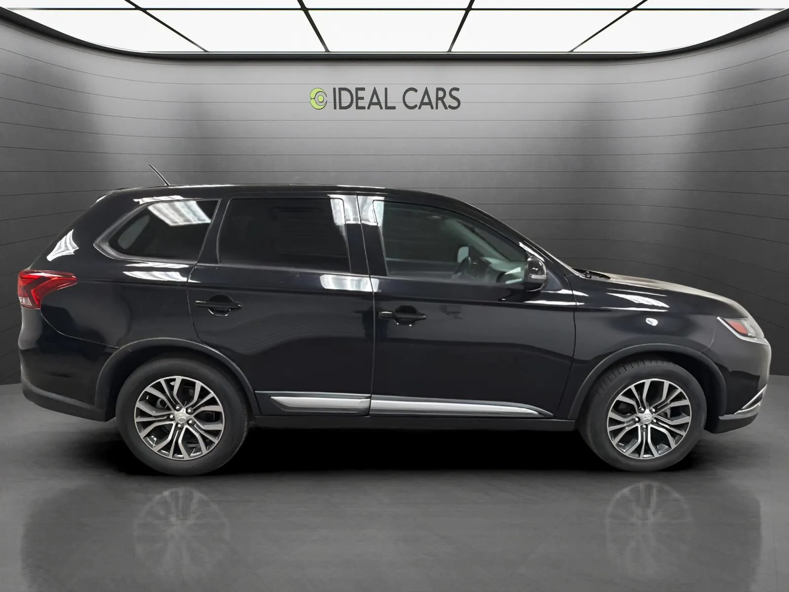 Used 2016 Mitsubishi Outlander SE FWD image 6