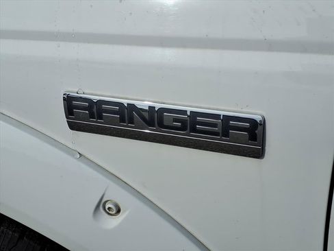 Used 2010 Ford Ranger XLT image 9