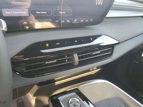 New 2026 Buick Enclave Sport Touring image 23