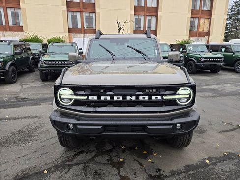 New 2025 Ford Bronco Outer Banks image 2