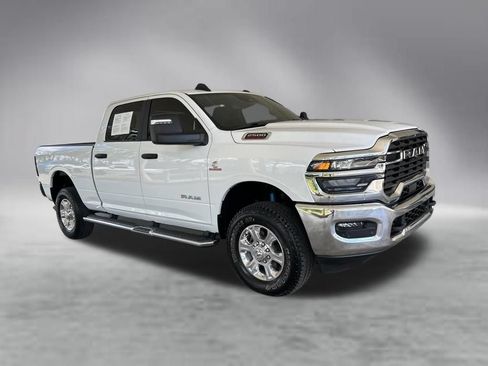 Used 2025 RAM 2500 Big Horn AWD/4WD image 2