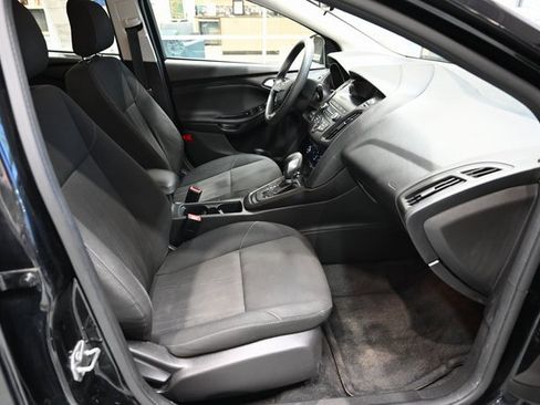 Used 2018 Ford Focus SE image 10