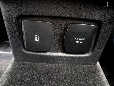 Used 2020 Lincoln Corsair Reserve w/ Equipment Group 202A image 34