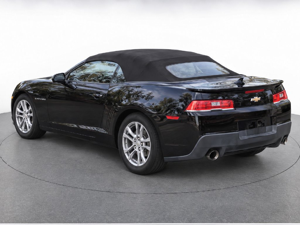 Used 2015 Chevrolet Camaro LT RWD image 34
