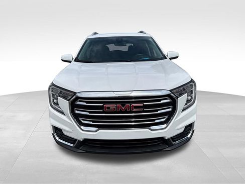 Used 2024 GMC Terrain SLT AWD/4WD image 7
