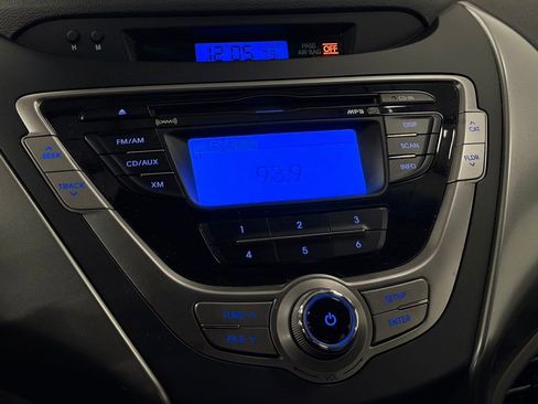 Used 2013 Hyundai Elantra GLS FWD image 17