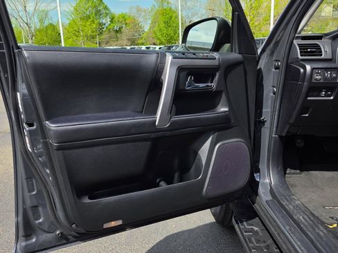 Used 2024 Toyota 4Runner SR5 image 20