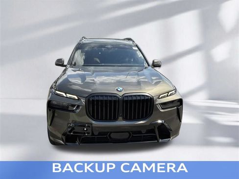 Used 2024 BMW X7 xDrive40i w/ M Sport Package AWD/4WD image 16