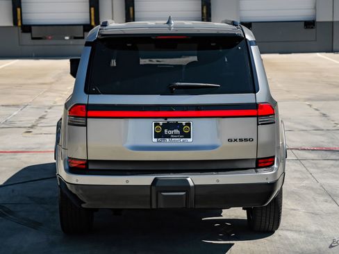 Used 2025 Lexus GX 550 w/ Accessory Package (2T) image 13