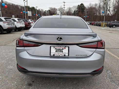 Used 2023 Lexus ES 300h F Sport image 23