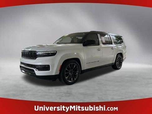 Used 2025 Jeep Grand Wagoneer L Series III w/ Rear Seat Video Group 1 AWD/4WD image 1