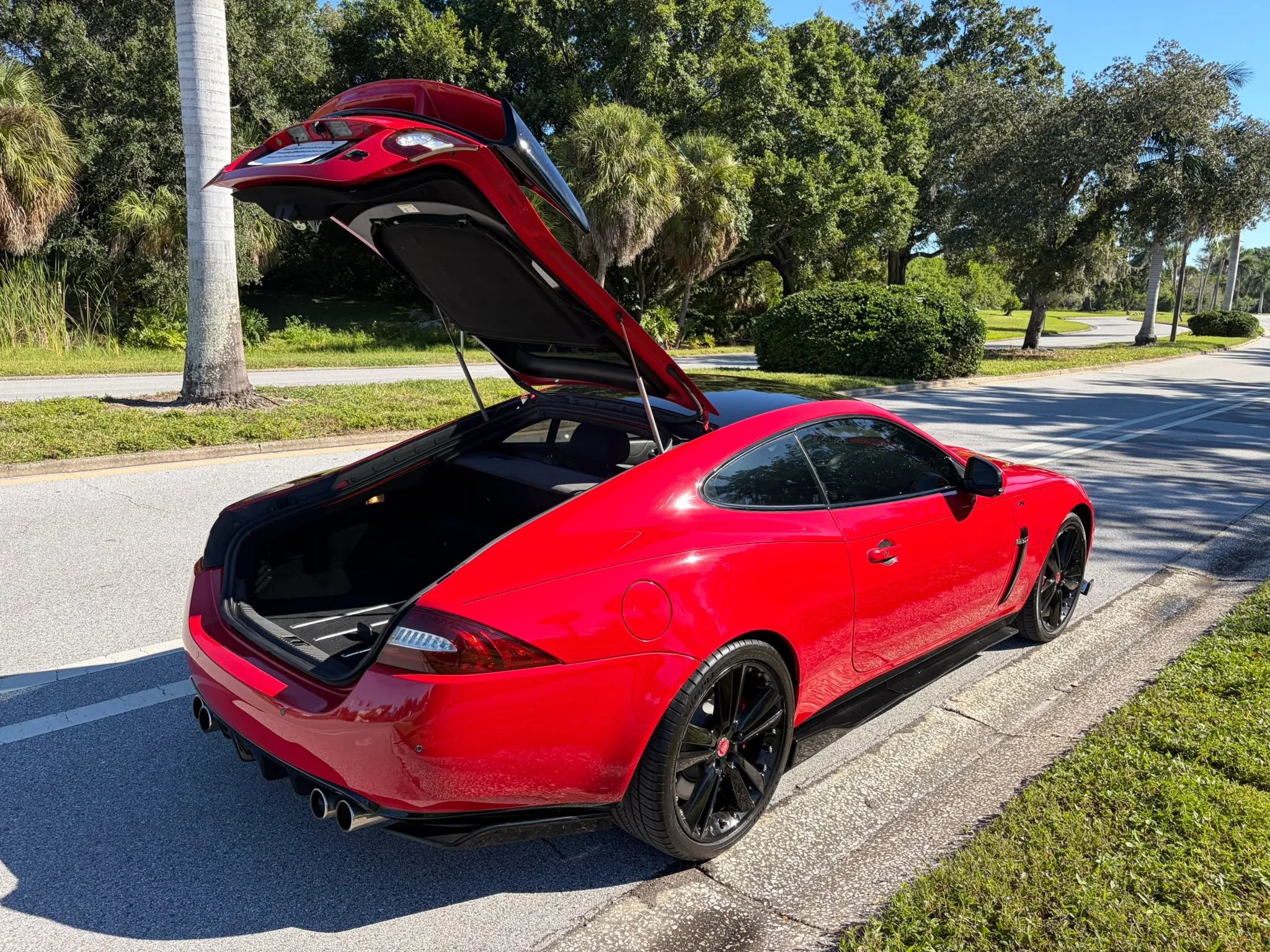 Used 2011 Jaguar XKR R RWD image 23