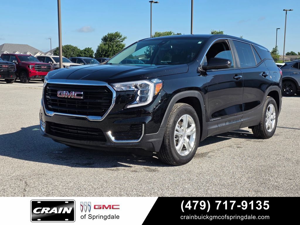 Used 2024 GMC Terrain SLE FWD image 3