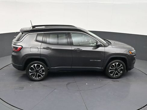 Used 2023 Jeep Compass Limited AWD/4WD image 17